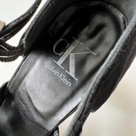 Vintage 90s Square Toe Formal Strappy Sandals Calvin Klein Black Suede Size 10 - Picture 7 of 8